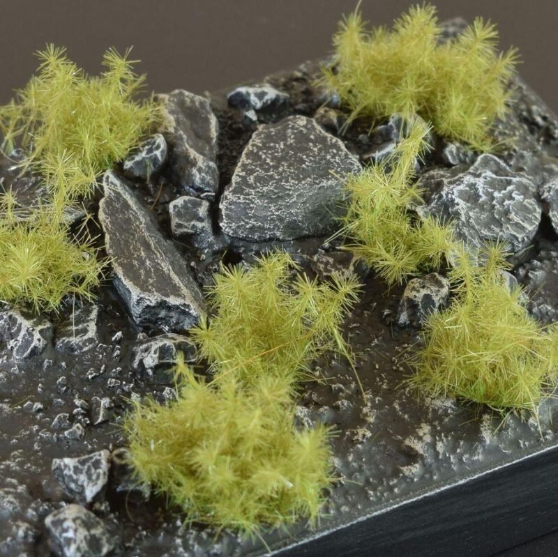 Spikey Green Wild Tufts - Gamers Grass